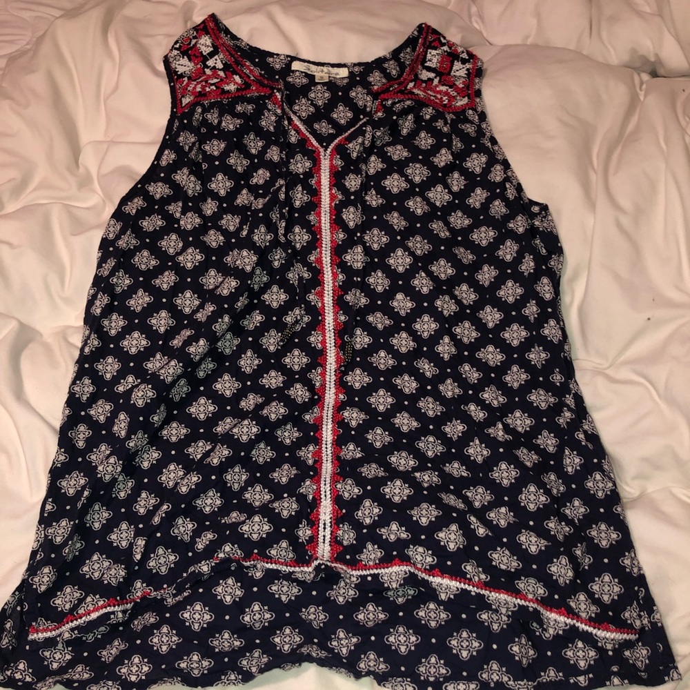 Looks black but it’s a navy blue colored tank!